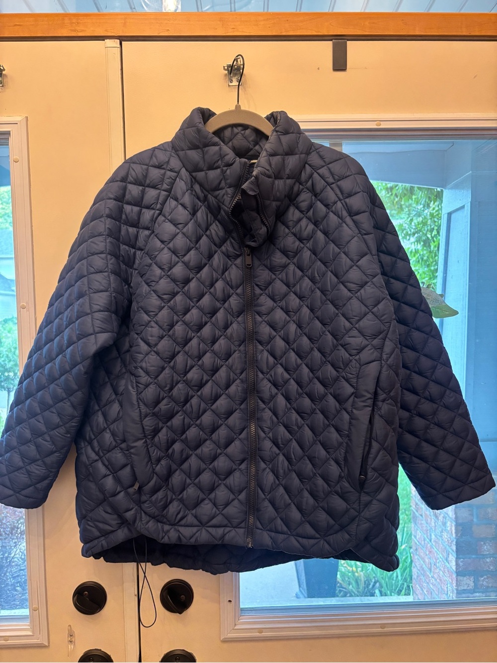 Athleta Navy Quilted Women’s Puffer Jacket Lightweight & Warm! 1X